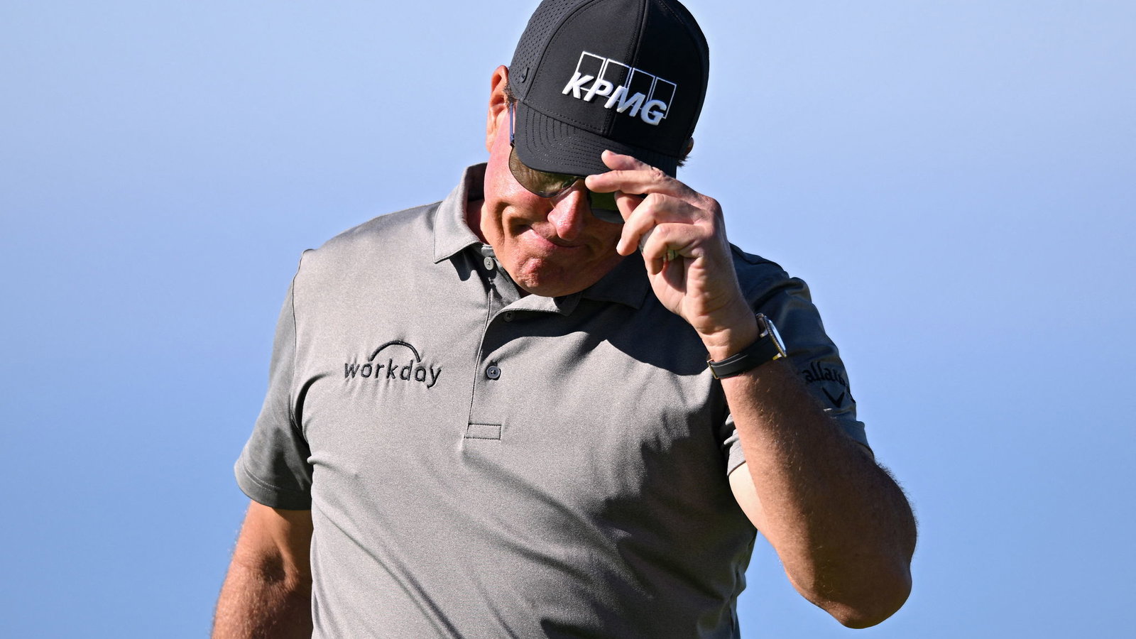 Phil Mickelson apologizes and says he "desperately needs time away"